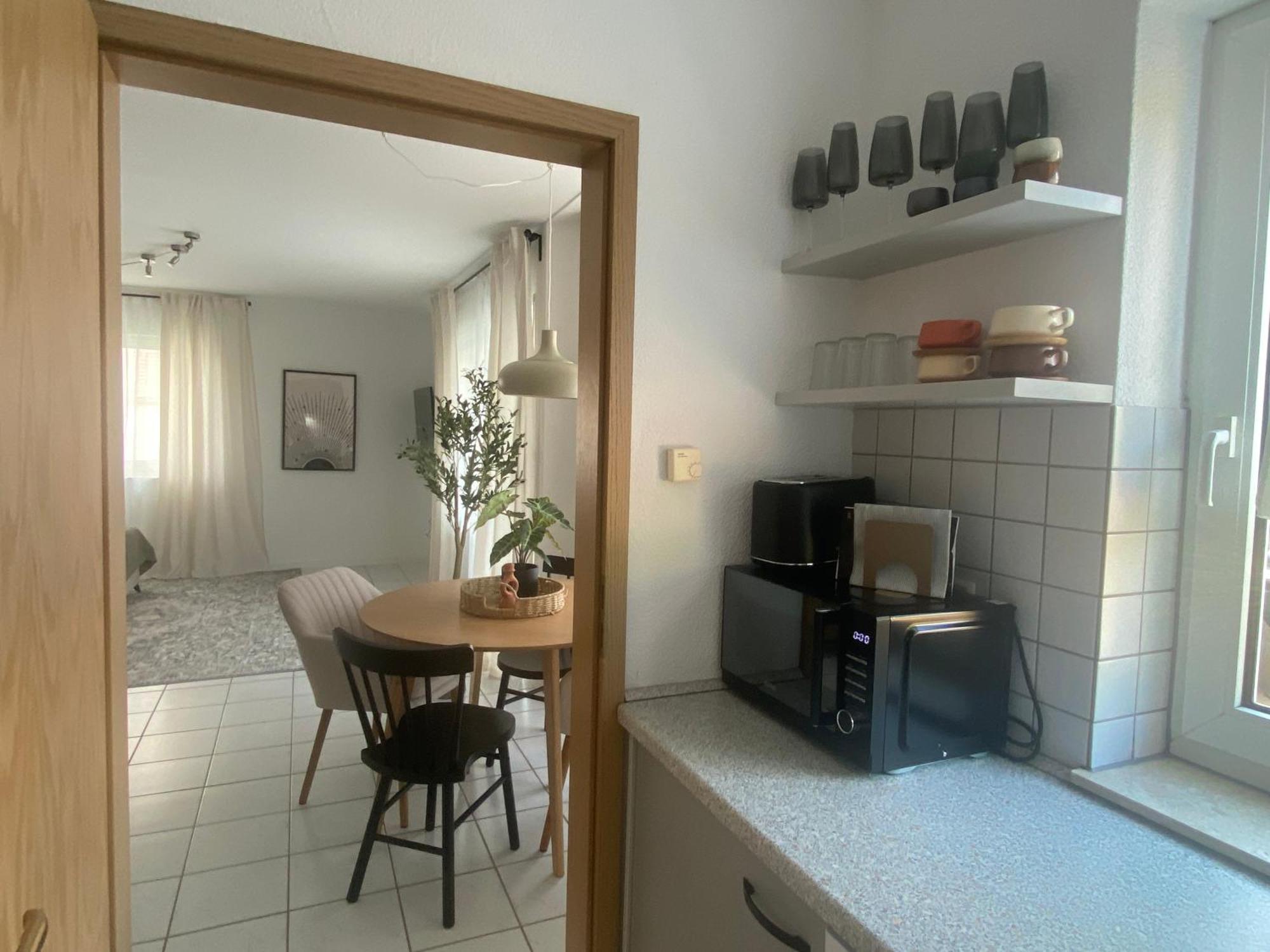 Moderne Wohnung Mit Terrasse & Parkplatz; Naehe Bwzk & Amazon Koblenz  Exterior photo